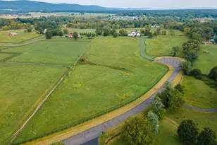 37796 Elizabeths Field Ln, Purcellville, VA 20132 - Photo 10