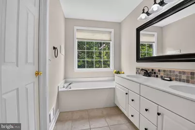 20752 Breezy Point, Sterling, VA 20165 - Photo 24