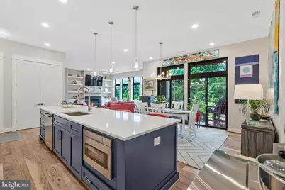 3 Stationmaster Street SE #201, Leesburg, VA 20175 - Photo 4