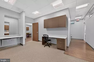 24430 Stone Springs Boulevard #375, Sterling, VA 20166 - Photo 12