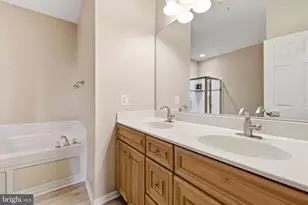 43905 Hickory Corner Terrace, Ashburn, VA 20147 - Photo 16
