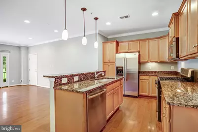 20638 Sibbald Square, Ashburn, VA 20147 - Photo 4