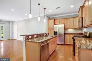 20638 Sibbald Square, Ashburn, VA 20147 - Photo 4