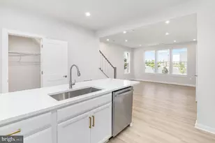 44514 Wolfhound Sq, Ashburn, VA 20147 - Photo 10