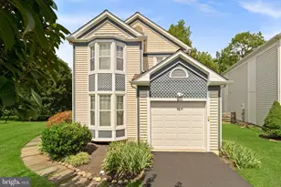 21 Glengyle Ln, Sterling, VA 20165 - Photo 1