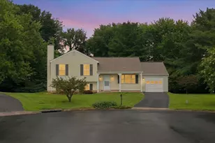 7 Red Wing Ct, Sterling, VA 20164 - Photo 1