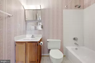 7 Red Wing Ct, Sterling, VA 20164 - Photo 30