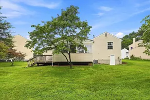 7 Red Wing Ct, Sterling, VA 20164 - Photo 8