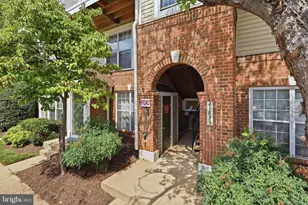 21833 Baldwin Square, Sterling, VA 20164 - Photo 4