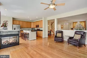 18488 Lanier Island Square, Leesburg, VA 20176 - Photo 12