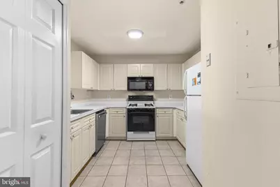 44096 Natalie Terrace #302, Ashburn, VA 20147 - Photo 6