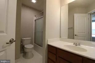 25585 Feltre Terrace, Chantilly, VA 20152 - Photo 18