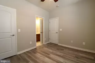 25585 Feltre Terrace, Chantilly, VA 20152 - Photo 4