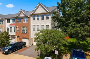 21760 Brondesbury Park Terrace, Sterling, VA 20166 - Photo 2