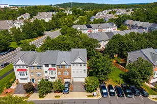 21760 Brondesbury Park Terrace, Sterling, VA 20166 - Photo 8