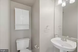 21760 Brondesbury Park Terrace, Sterling, VA 20166 - Photo 38