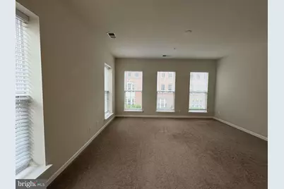 42797 Burrell Square, Ashburn, VA 20147 - Photo 8