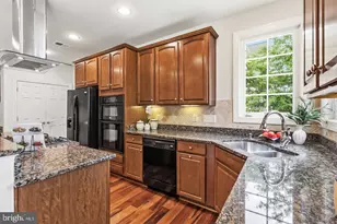 42511 Meridian Hill Dr, Brambleton, VA 20148 - Photo 8