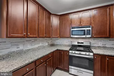 24546 Byrne Meadow Square, Aldie, VA 20105 - Photo 22