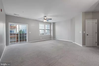 24546 Byrne Meadow Square, Aldie, VA 20105 - Photo 10