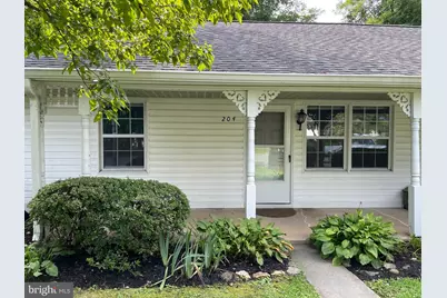 208 Maple Street #204, Middleburg, VA 20117 - Photo 1