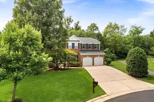 42773 Reynwood Pl, Broadlands, VA 20148 - Photo 2