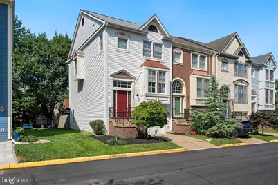 208 Occoquan Terrace SW, Leesburg, VA 20175 - Photo 2