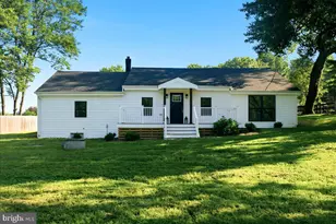 16920 Oliver St, Paeonian Springs, VA 20129 - Photo 1