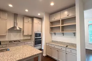 22992 Brooksbank Square, Brambleton, VA 20148 - Photo 8