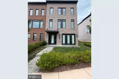 22992 Brooksbank Square, Brambleton, VA 20148 - Photo 1