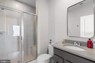 42231 Shining Star Sq, Ashburn, VA 20148 - Photo 24