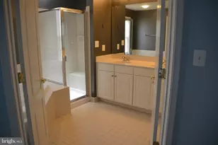 21958 Windy Oaks Square, Broadlands, VA 20148 - Photo 18