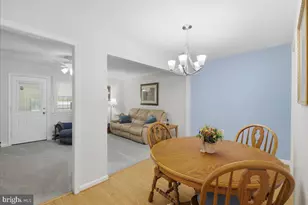 331 Rock Spring Dr SW, Leesburg, VA 20175 - Photo 2