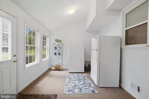 331 Rock Spring Dr SW, Leesburg, VA 20175 - Photo 6