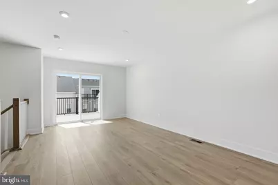 42200 Shining Star Square, Brambleton, VA 20148 - Photo 14