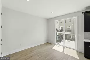 42200 Shining Star Sq, Brambleton, VA 20148 - Photo 8