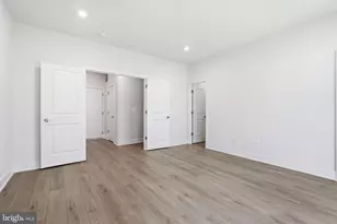 42200 Shining Star Sq, Brambleton, VA 20148 - Photo 4