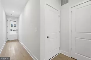42200 Shining Star Sq, Brambleton, VA 20148 - Photo 2