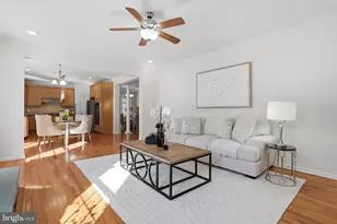 25209 Eisenhower Dr, Chantilly, VA 20152 - Photo 20