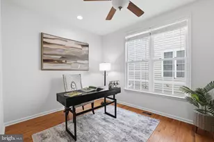 25209 Eisenhower Dr, Chantilly, VA 20152 - Photo 24