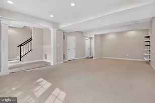 24949 Earlsford Dr, Chantilly, VA 20152 - Photo 4