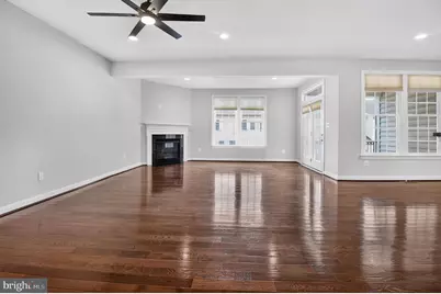 24949 Earlsford Drive, Chantilly, VA 20152 - Photo 16