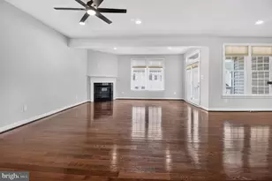 24949 Earlsford Dr, Chantilly, VA 20152 - Photo 16