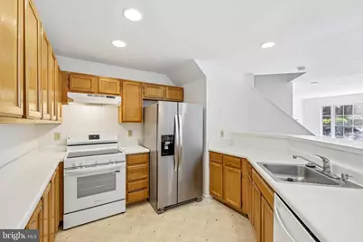 141 N Duke Drive, Sterling, VA 20164 - Photo 2