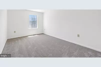 141 N Duke Drive, Sterling, VA 20164 - Photo 10