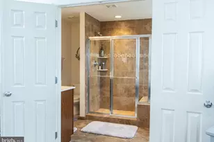 25095 Croxley Green Square, Aldie, VA 20105 - Photo 24