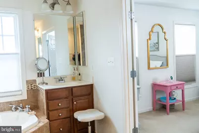 25095 Croxley Green Square, Aldie, VA 20105 - Photo 6