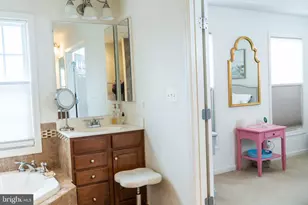 25095 Croxley Green Square, Aldie, VA 20105 - Photo 6