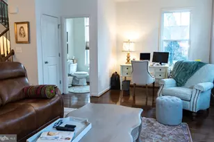25095 Croxley Green Square, Aldie, VA 20105 - Photo 38