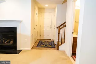 25095 Croxley Green Square, Aldie, VA 20105 - Photo 30